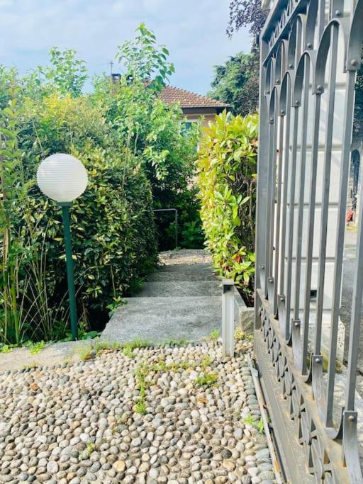 Charming & Luxury Villa Como Lake Exteriör bild