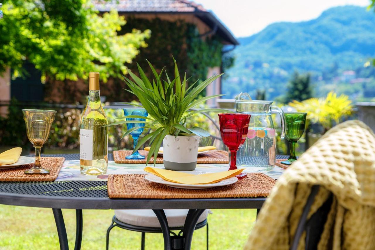 Charming & Luxury Villa Como Lake Exteriör bild