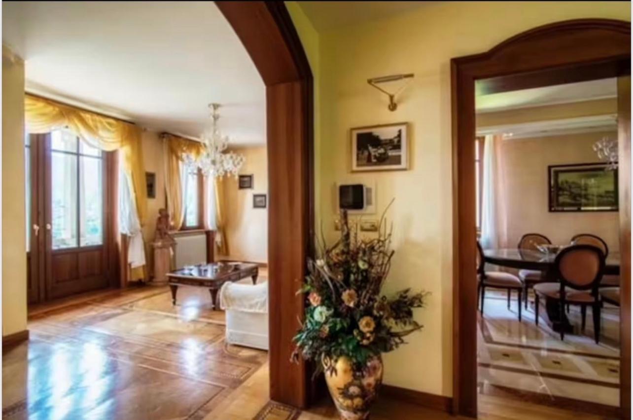 Charming & Luxury Villa Como Lake Exteriör bild