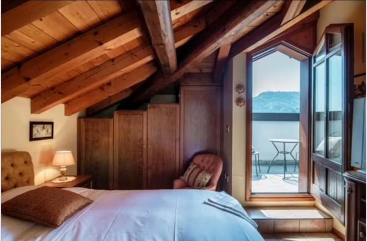 Charming & Luxury Villa Como Lake Exteriör bild
