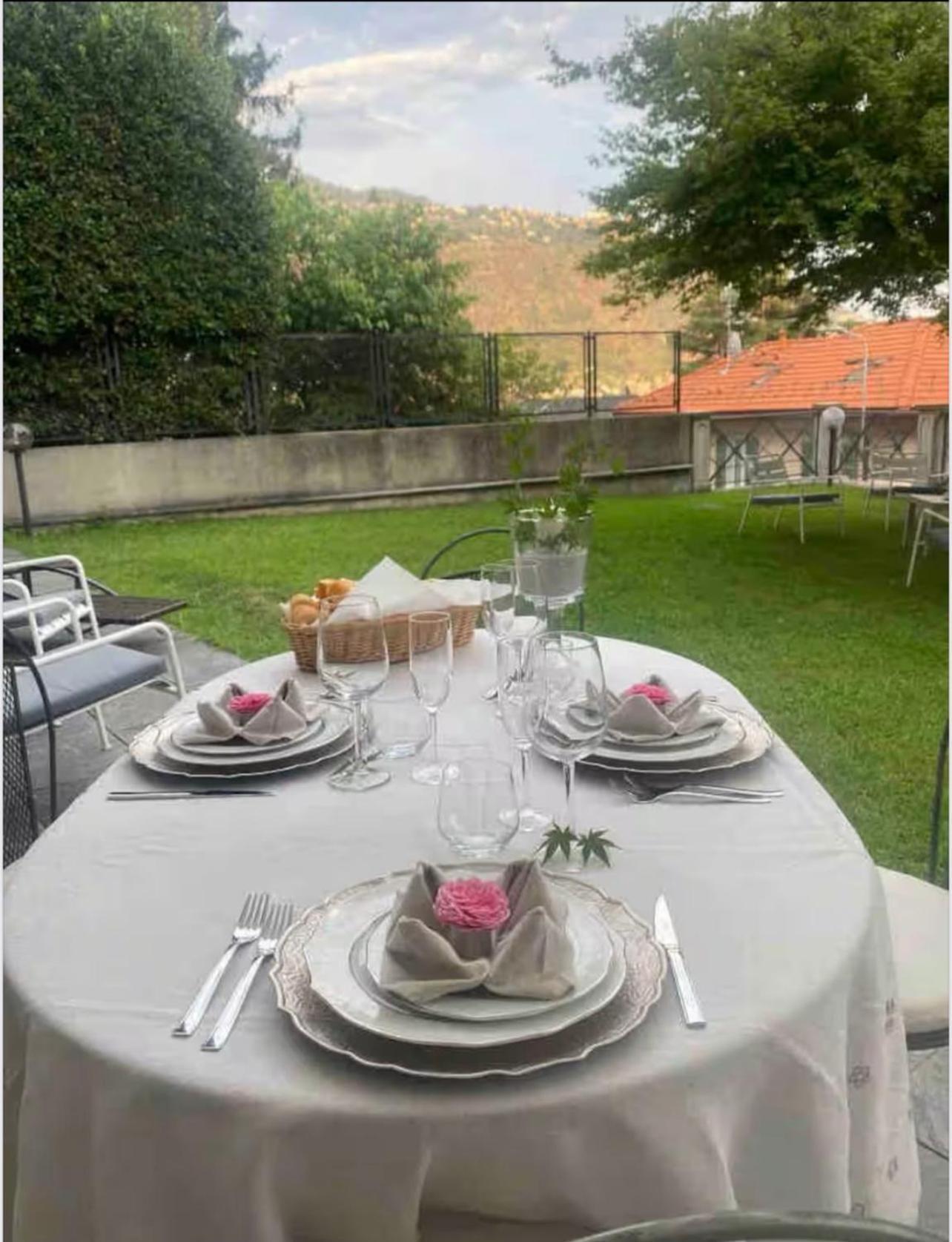 Charming & Luxury Villa Como Lake Exteriör bild